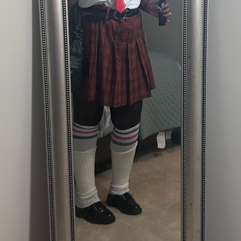 ✨ Hot Topic Brown Plaid Skirt✨